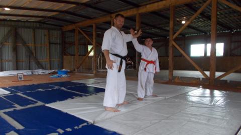 Инструктор старется передать ученику всю полноту восприятия передвижения или приема, но ученик воспринимет только то, к чему готов.